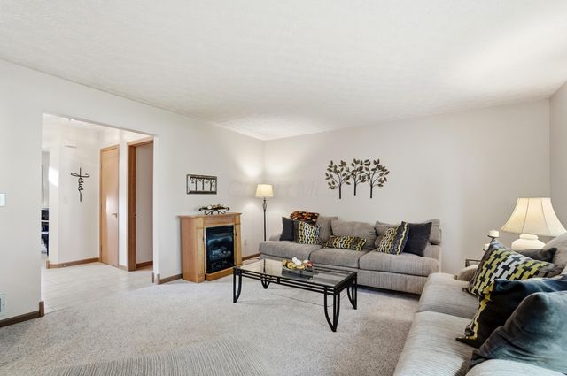 1370 Wild Horse Drive, Grove City, OH 43123