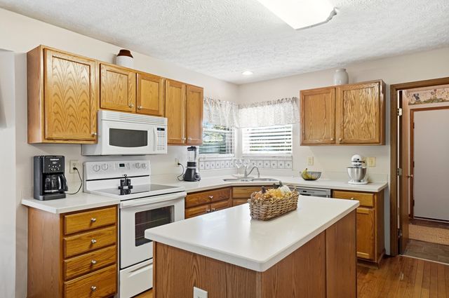 1370 Wild Horse Drive, Grove City, OH 43123