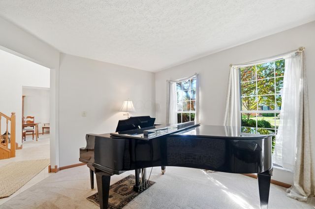 1370 Wild Horse Drive, Grove City, OH 43123