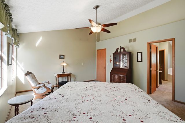 1370 Wild Horse Drive, Grove City, OH 43123