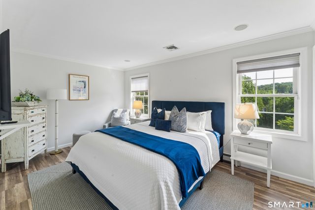 25 North Lake Shore Drive, Brookfield, CT 06804