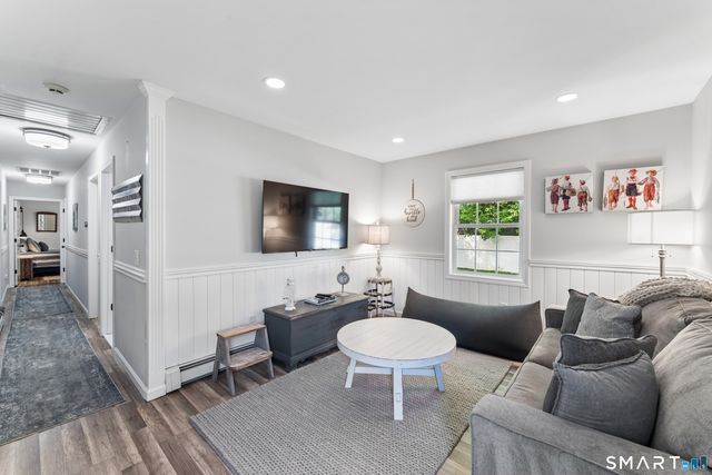 25 North Lake Shore Drive, Brookfield, CT 06804
