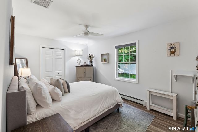 25 North Lake Shore Drive, Brookfield, CT 06804