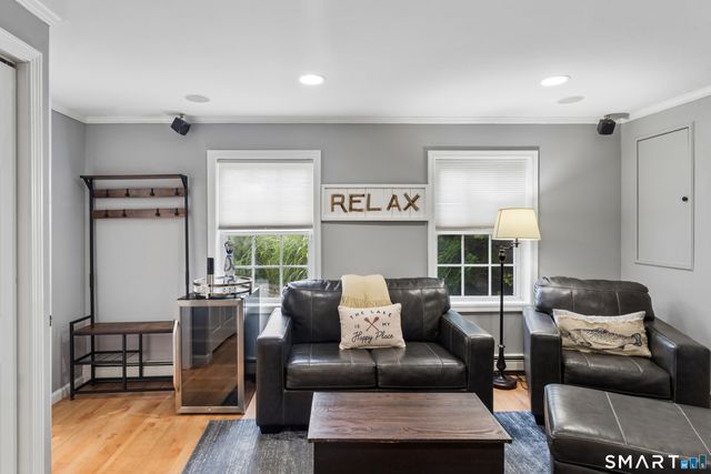 25 North Lake Shore Drive, Brookfield, CT 06804