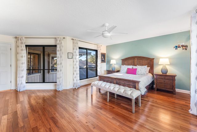 4 Sutherland Court, Palm Beach Gardens, FL 33418