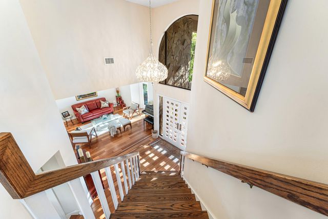 4 Sutherland Court, Palm Beach Gardens, FL 33418