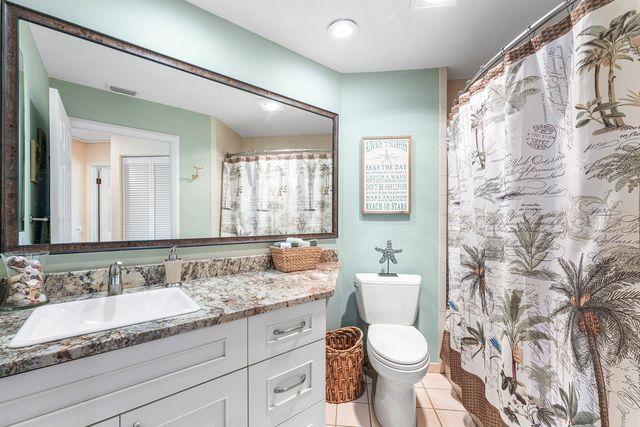 4 Sutherland Court, Palm Beach Gardens, FL 33418