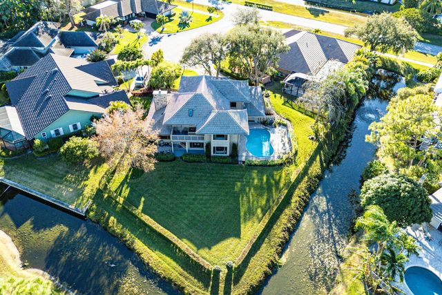 4 Sutherland Court, Palm Beach Gardens, FL 33418