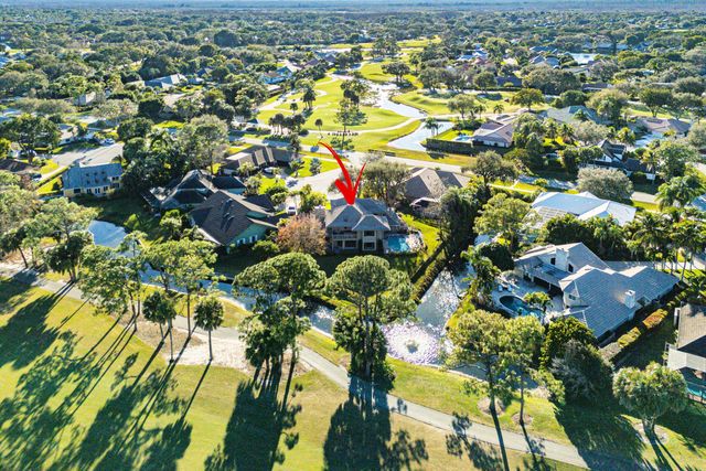 4 Sutherland Court, Palm Beach Gardens, FL 33418