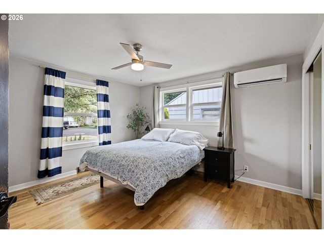 765 LOUIS St, Eugene, OR 97402