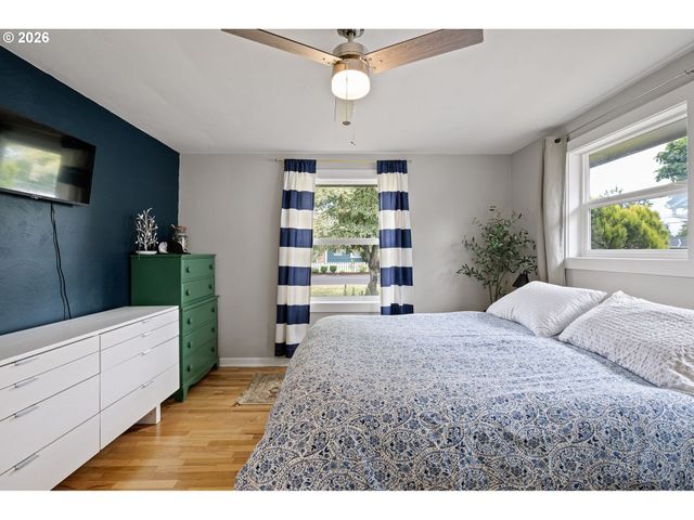 765 LOUIS St, Eugene, OR 97402