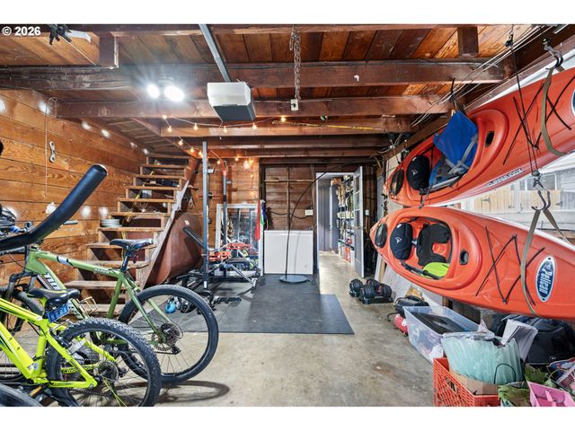 765 LOUIS St, Eugene, OR 97402