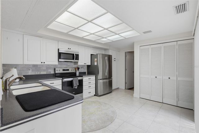 5344 COBBLESTONE COURT, Wesley Chapel, FL 33543