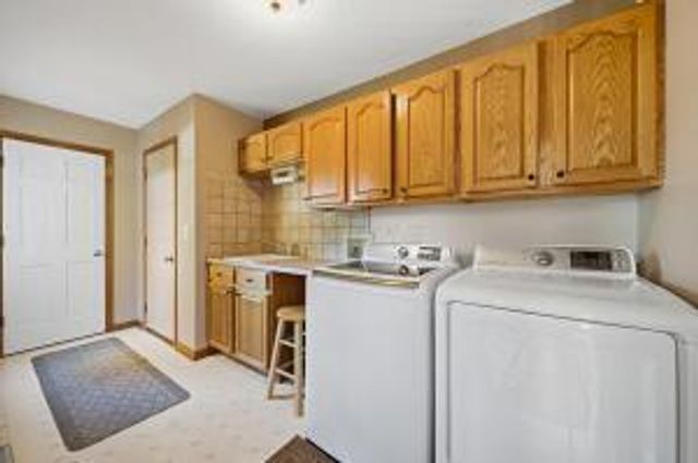 7559 Burgstresser Court, Canal Winchester, OH 43110