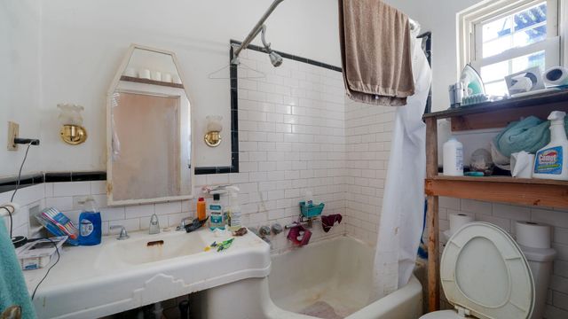 421 OTTER ST, Bristol, PA 19007