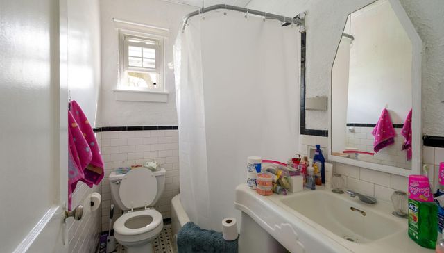 421 OTTER ST, Bristol, PA 19007