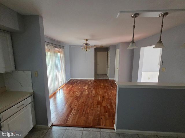 945 TIMBER LN, Sinking Spring, PA 19608