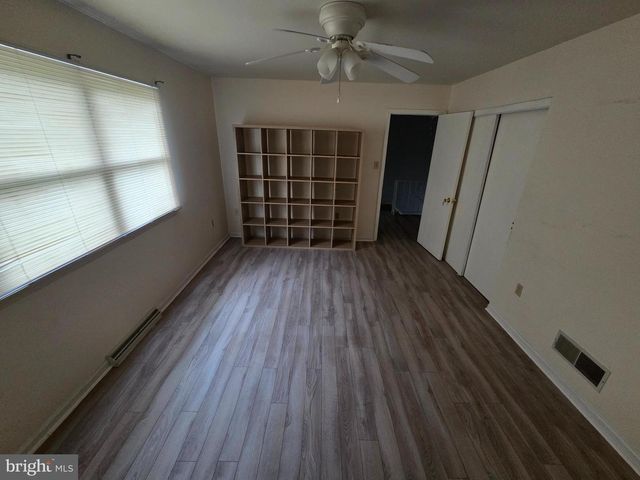 945 TIMBER LN, Sinking Spring, PA 19608