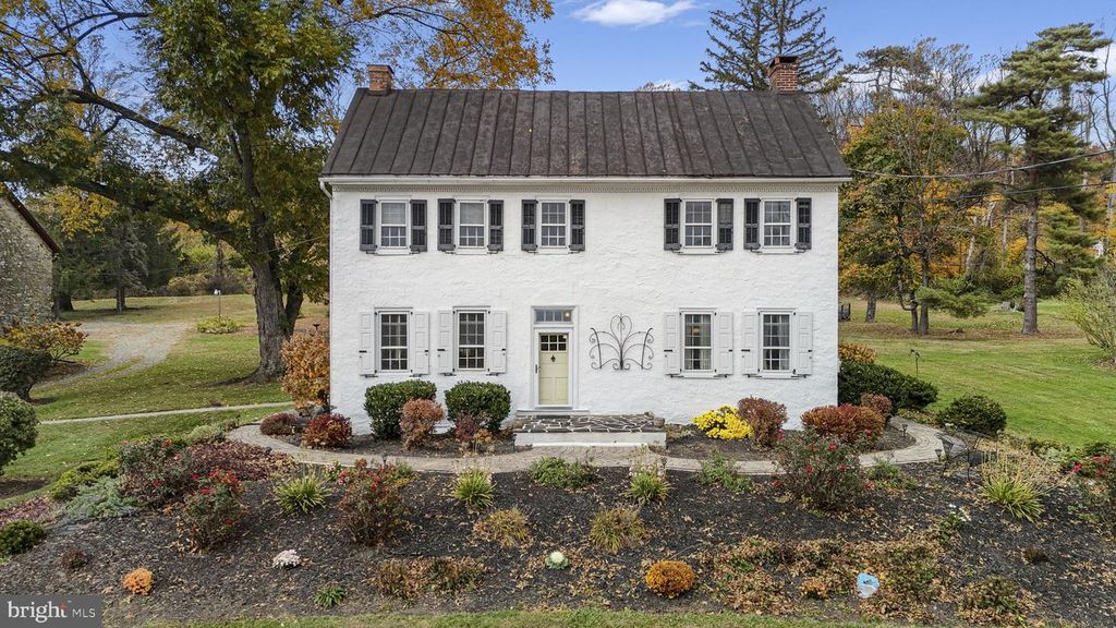 Image 2 of property listing at 1041 READING AVE, Boyertown, PA 19512