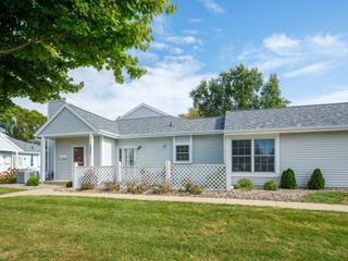 2223 Valleyhigh Drive NW, Rochester, MN 55901