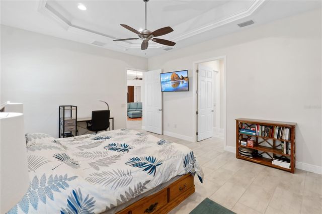 5845 STORMS AVENUE, The Villages, FL 32163