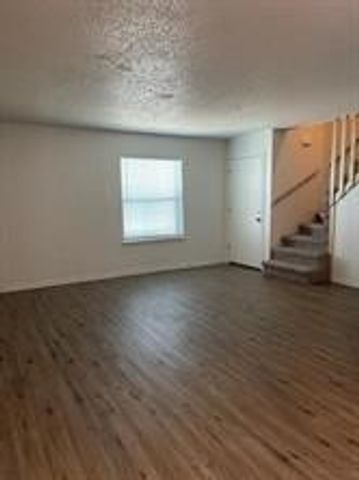 1505 W Pearl Street 15, Granbury, TX 76048
