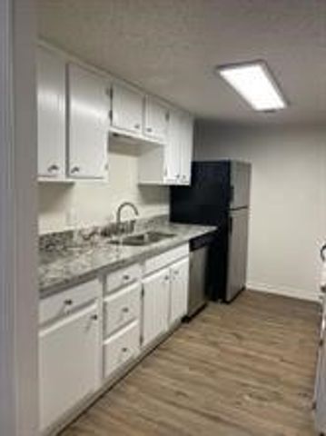 1505 W Pearl Street 15, Granbury, TX 76048