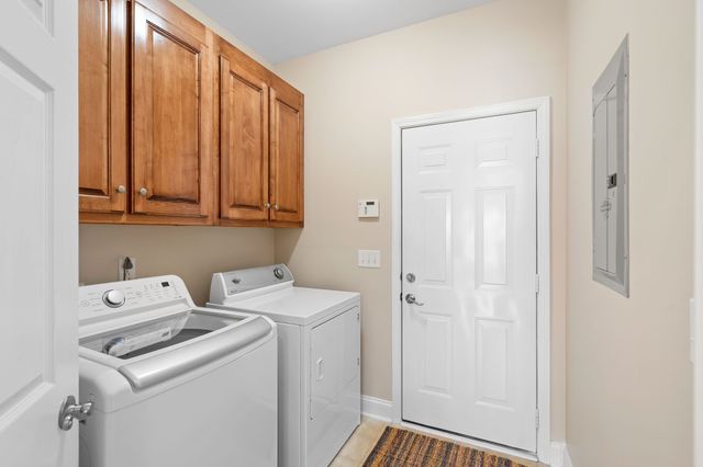 108 Candlewood Ct, Columbia, TN 38401