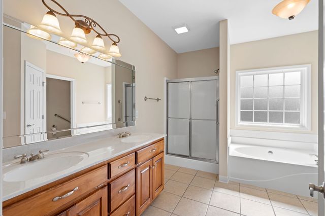 108 Candlewood Ct, Columbia, TN 38401