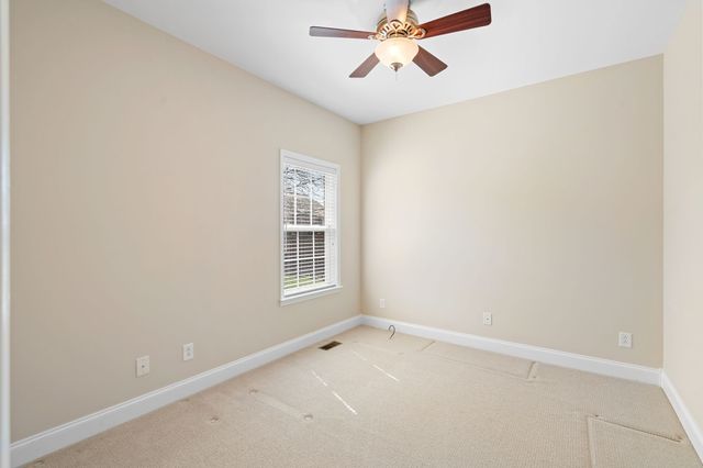 108 Candlewood Ct, Columbia, TN 38401