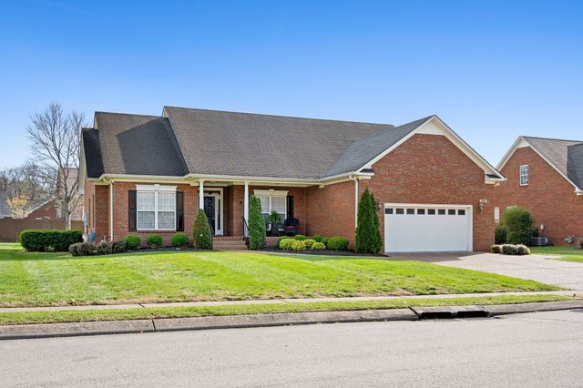 108 Candlewood Ct, Columbia, TN 38401