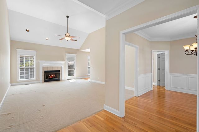 108 Candlewood Ct, Columbia, TN 38401