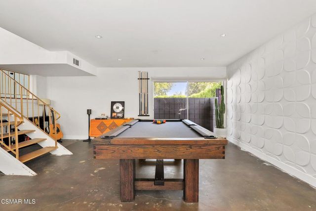 22406 De Kalb Drive, Calabasas, CA 91302