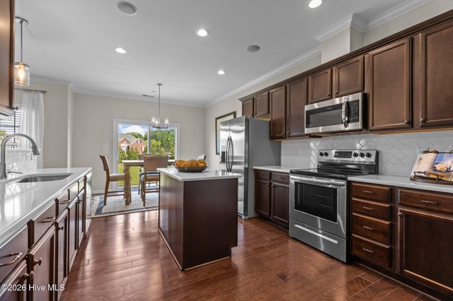 4009 Stillwood Drive, Winterville, NC 28590