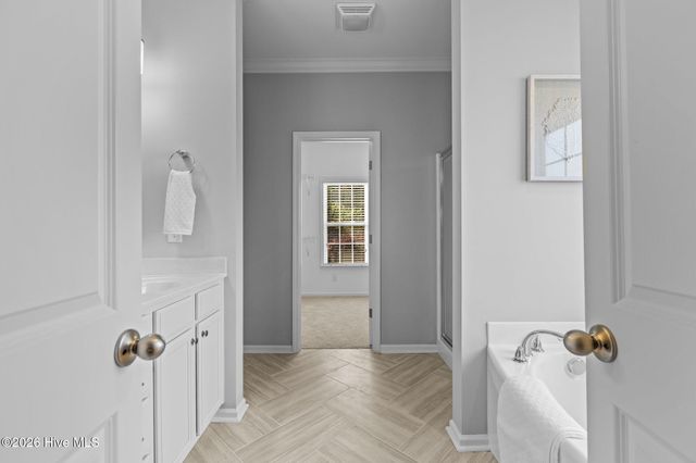 4009 Stillwood Drive, Winterville, NC 28590