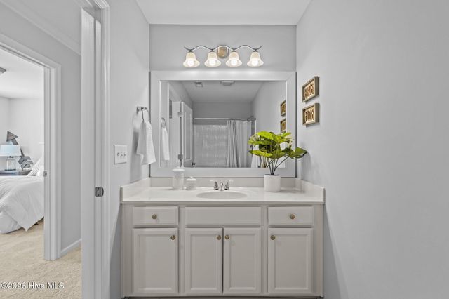 4009 Stillwood Drive, Winterville, NC 28590