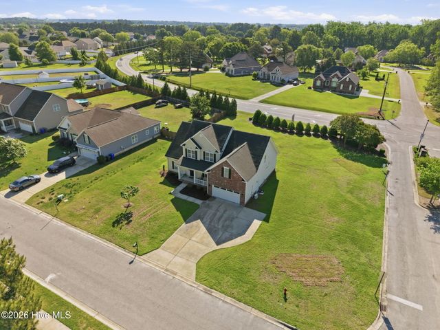 4009 Stillwood Drive, Winterville, NC 28590