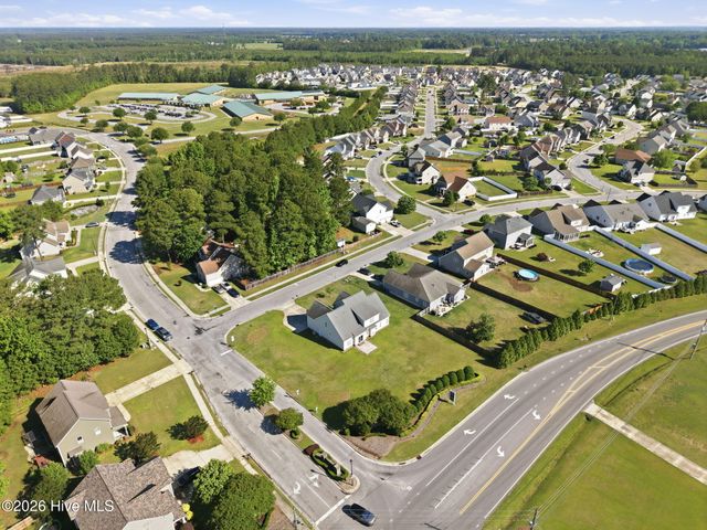 4009 Stillwood Drive, Winterville, NC 28590