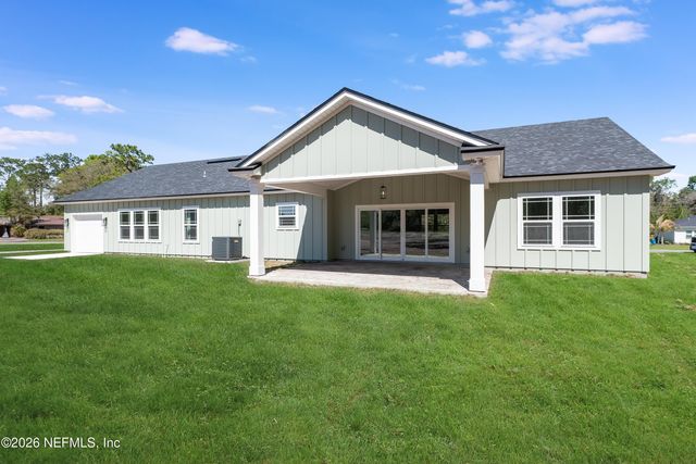 247 ESTATES Drive, Palatka, FL 32177