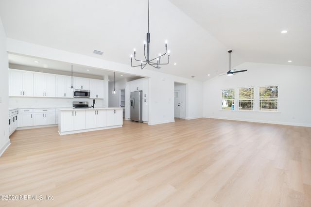 247 ESTATES Drive, Palatka, FL 32177