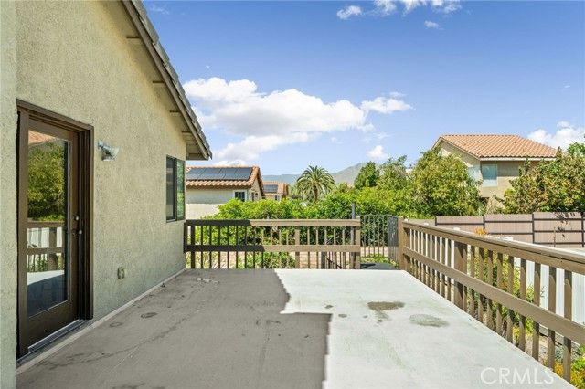 1926 Alta, Redlands, CA 92374