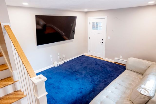 251 Conant St, Gardner, MA 01440