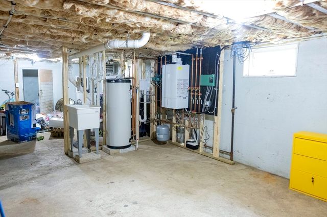 251 Conant St, Gardner, MA 01440