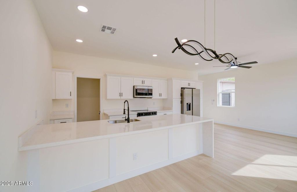 6024 S 11TH Street, Phoenix, AZ 85042 — photo 4