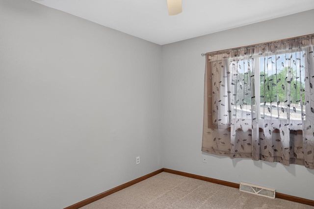 80 Johnson Avenue, Oshkosh, WI 54902