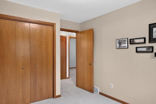 80 Johnson Avenue, Oshkosh, WI 54902
