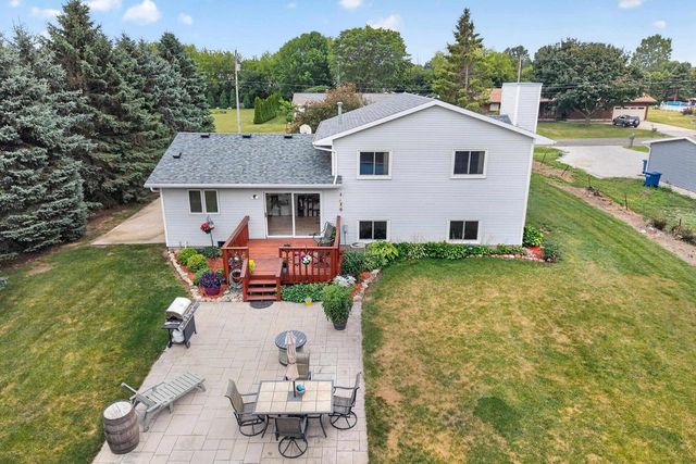 80 Johnson Avenue, Oshkosh, WI 54902