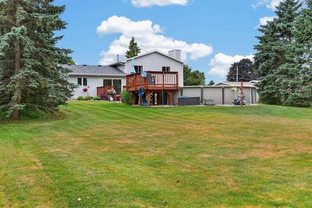 80 Johnson Avenue, Oshkosh, WI 54902
