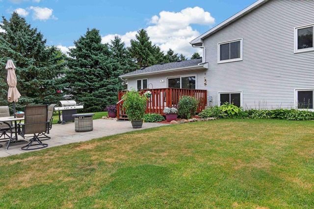 80 Johnson Avenue, Oshkosh, WI 54902