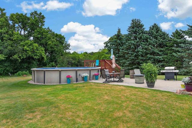 80 Johnson Avenue, Oshkosh, WI 54902